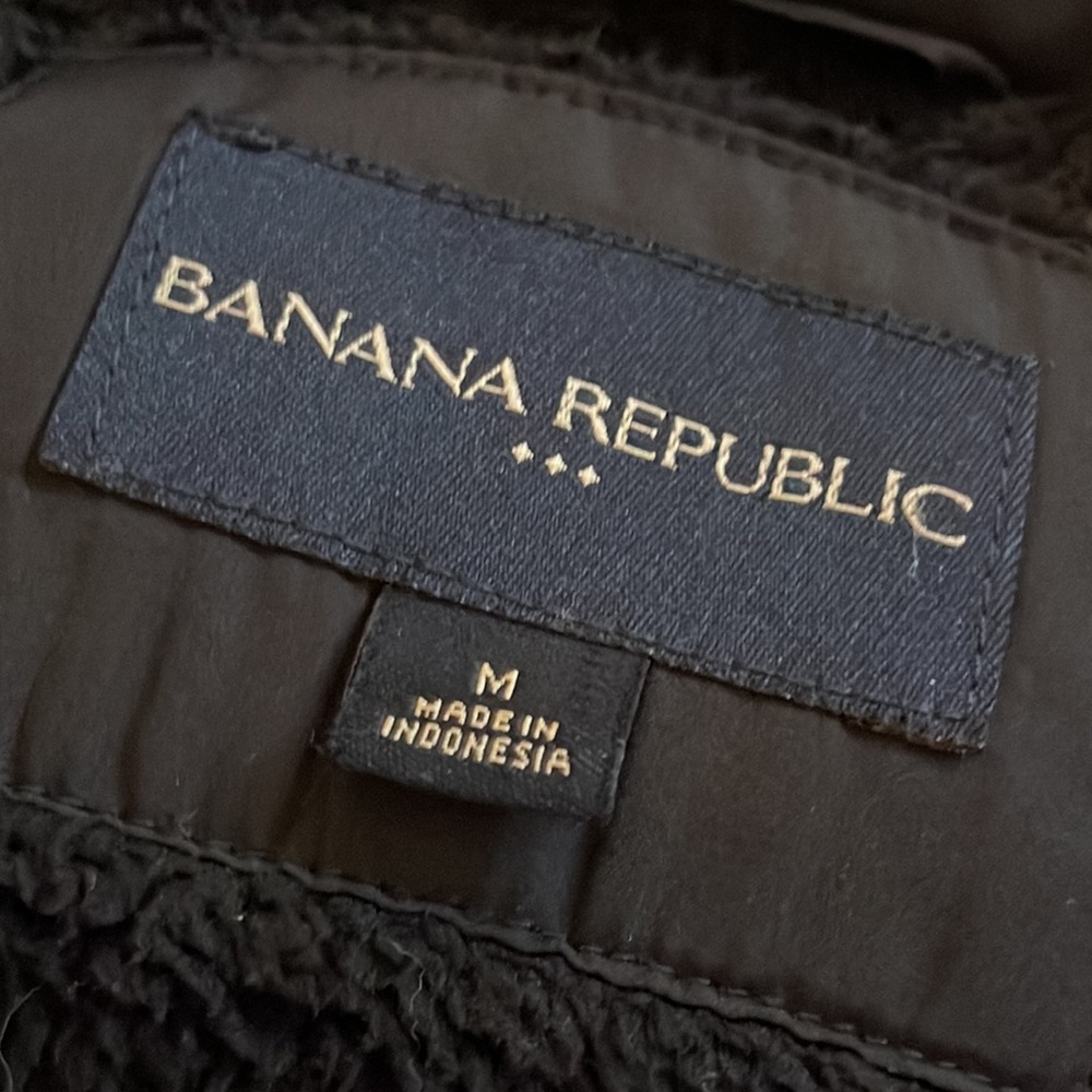 Banana republic black cozy warm vest size M - Picture 5 of 6